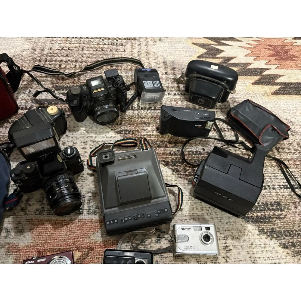 VINTAGE CAMERA LOT